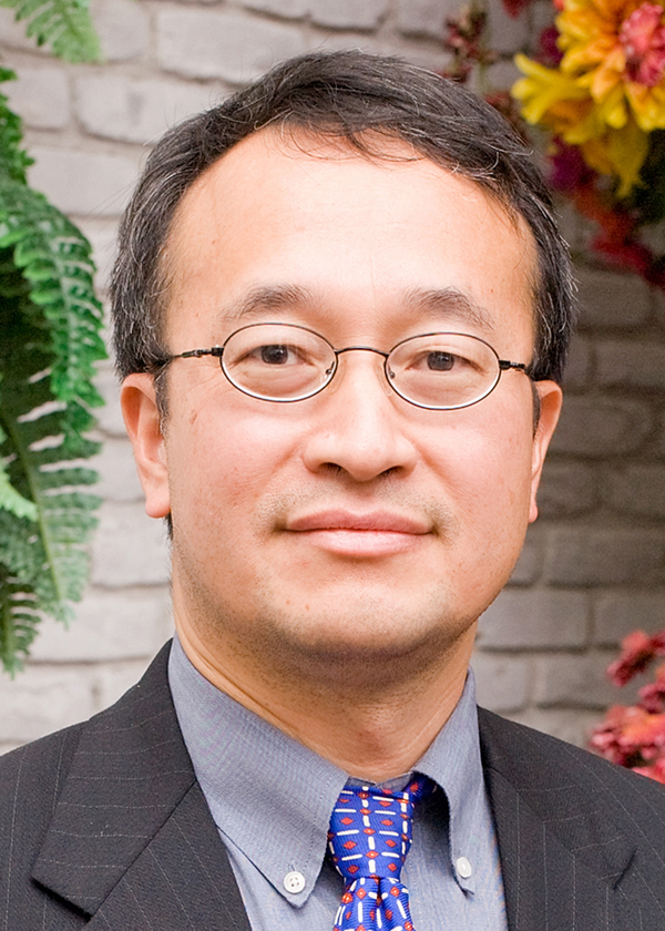 Photo of Kemin Zhou